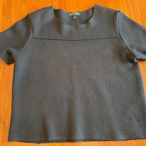 BANANA REPUBLIC 100% Merino Wool Short Sleeve Blouse Color BLACK Size M.  NWOT